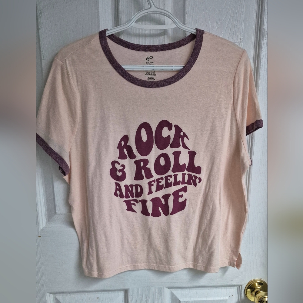 JoyLab Pink and Purple Short Sleeve Tee Retro Style